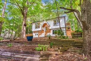 Exterior - Brandyapple Retreat by Rather Be Properties (Raleigh)