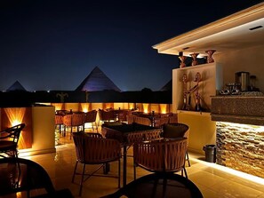Nightclub - Pyramids On The Spot View (Giza)