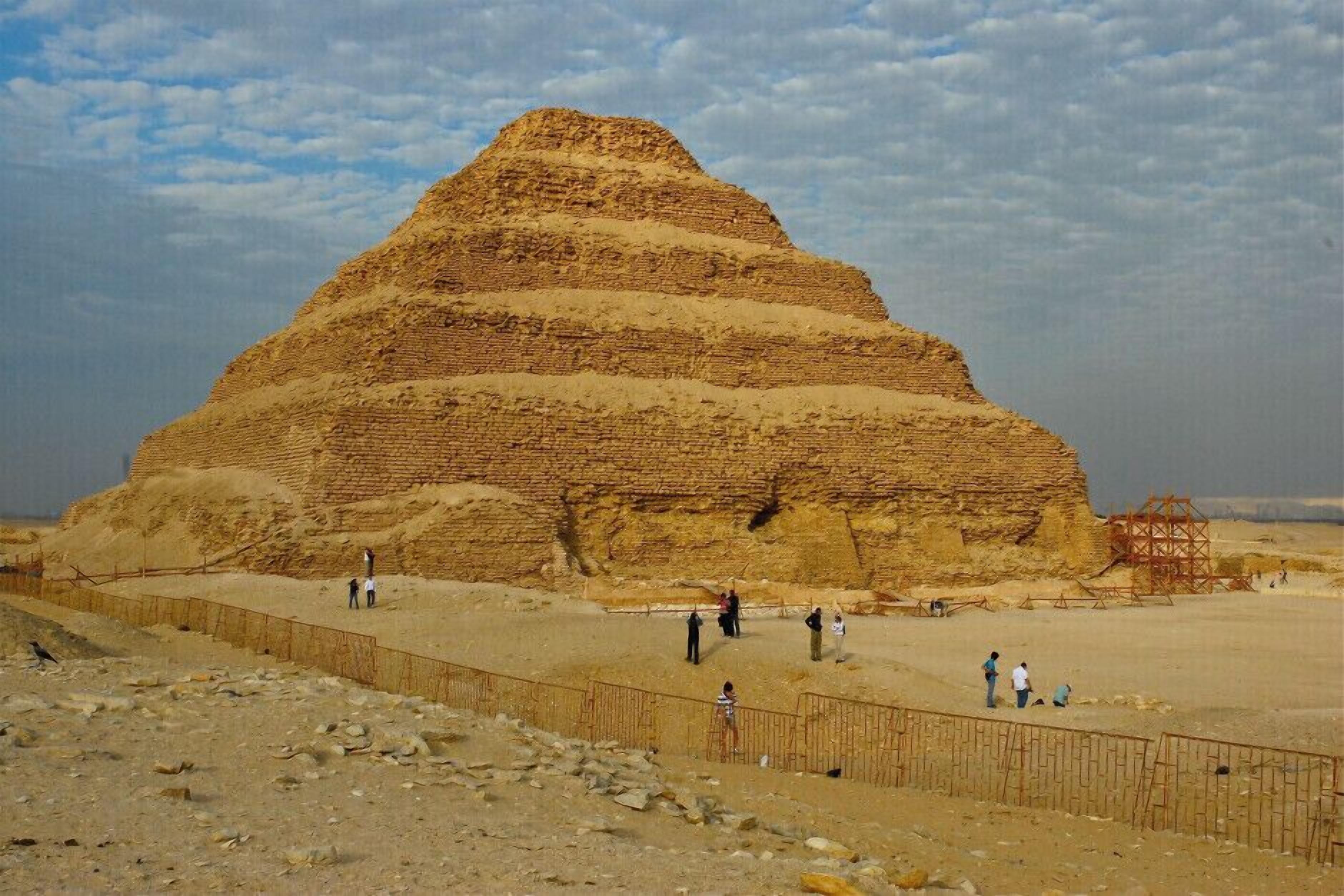 Photo - Pyramids On The Spot View