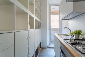 Fridge, toaster - iFlat | Radiant retreat in Esquilino (Roma)