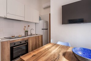 冷蔵庫、トースター