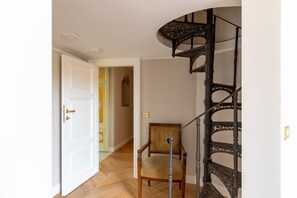 Interior - iFlat | Elegant  & Spacious Brand New Apartment (Roma)