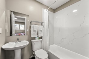 Bathroom - Southern Suites Forest Park (Forest Park)
