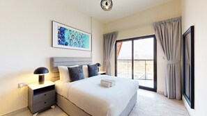 2 室のベッドルーム、デスク、アイロン / アイロン台、WiFi (無料)