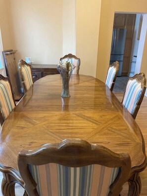 Dining - ENTIRE Big Home Close To Events-2 Family Rooms-Kid Friendly-PrivatePatio&Firepit (Pittsburgh)