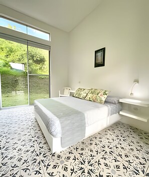 シャレー | 4 室のベッドルーム、ノートパソコン用作業スペース、WiFi (無料)