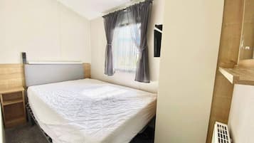 Cabin | 3 bedrooms, iron/ironing board, free WiFi, bed sheets