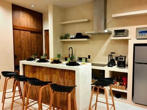 55-inch Smart TV with cable channels - Koom (Tulum)