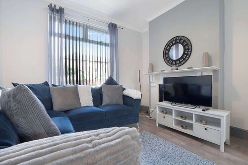 Family Friendly 2BR Close to Durham City