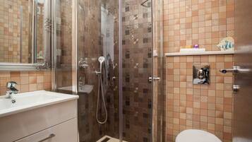 Mobile Home | Bathroom | Bathtub