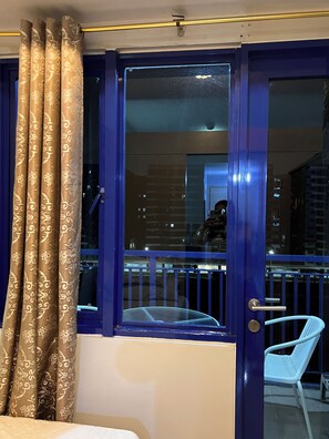 1 chambre, fer et planche à repasser, Wi-Fi gratuit, draps fournis