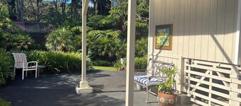 Aloha Junction Guesthouse Suites, stay and explore Kilauea Volcano Hawaii