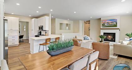 The Bay Constellation -Walk to Yerkes |Firepit |Pool Table|New Construction