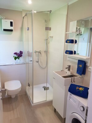 Een douche, een haardroger