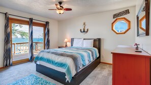 4 bedrooms, iron/ironing board, Internet, bed sheets - Sunrise Shores: Spectacular View! (Penn Yan)