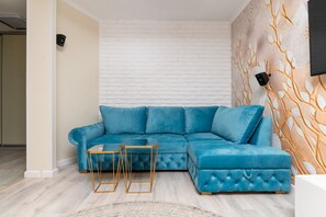 TV - Feels Like Home Premium Apartment (Wroclaw)
