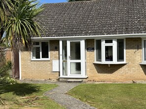 Exterior detail - Daisy Cottage by NewFo rest (Lymington)