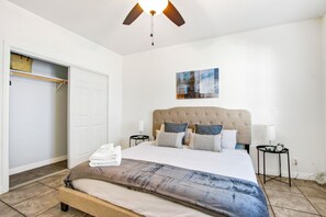 2 chambres, bureau, fer et planche à repasser, Wi-Fi gratuit