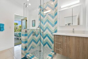 Hair dryer, soap - 'Good Vibrations' Midcentury glam with 3BR/3BA! (Palm Springs)