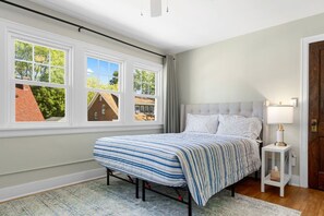 3 chambres, fer et planche à repasser, Wi-Fi, literie fournie