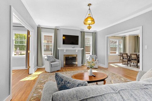 Pekin Rose House - 3b 2.5ba