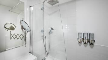 Apartment | Bathroom