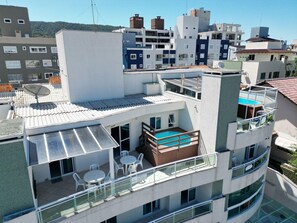 Outdoor dining - 150m do Mar! Cobertura Duplex com Piscina Privada (Bombinhas)