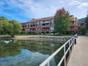 Exterior - AWESOME Okanagan Waterfront Vacation Rental! (Vernon)