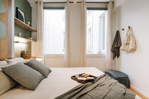 1 habitación, tabla de planchar con plancha, wifi y ropa de cama 