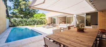 Holiday Home 'Viana Vista Villa' with Private Pool, Wi-Fi and Air Conditioning