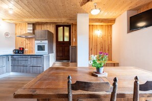 Kühlschrank, Ofen, Herdplatte, Geschirrspüler