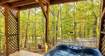 Rustic Retreat near
Lake O the Pines