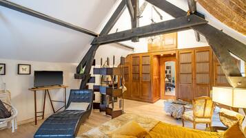 1 Schlafzimmer, BĂŒgeleisen/BĂŒgelbrett, kostenloses WLAN, BettwĂ€sche