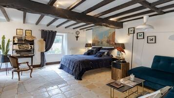 1 bedroom, iron/ironing board, free WiFi, bed sheets