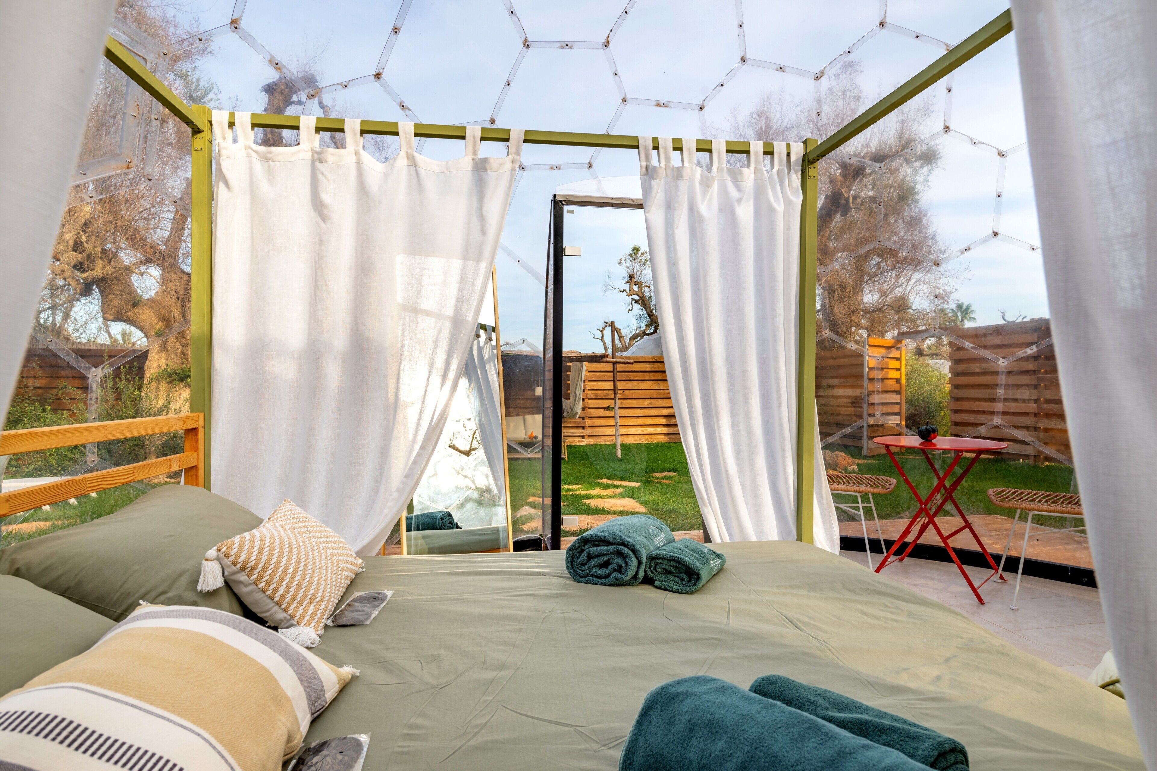 1 soverom, wi-fi (inkludert) og sengetøy