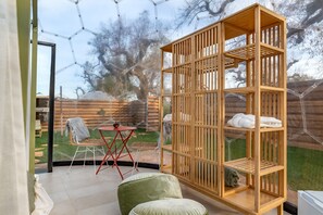 Interior - Room 'Afrodite' with Private Garden and Air Conditioning (San Vito dei Normanni)