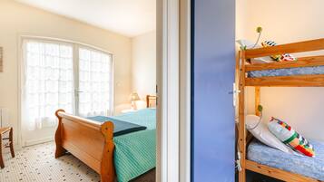 2 soverom, strykejern/-brett, wi-fi (inkludert) og sengetøy