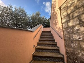 Property grounds - Holiday Home 'Camera Limone Con Vista Mare' with Sea View, Wi-Fi and Air Conditioning (Montechiaro - Vico Equense)