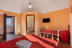 1 bedroom, free WiFi, bed sheets - Holiday Home 'Camera Limone Con Vista Mare' with Sea View, Wi-Fi and Air Conditioning (Montechiaro - Vico Equense)