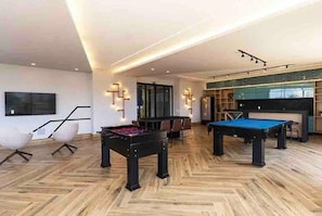Games room - Loft Amplo e Moderno no Bueno (Goiânia)