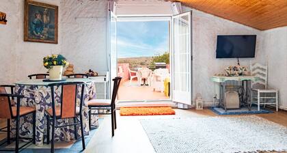 Apartment 'La Plazuela De Mari II' with Balcony and Wi-Fi