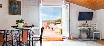 Apartment 'La Plazuela De Mari II' with Balcony and Wi-Fi