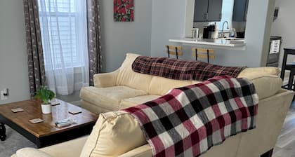 Modern 2 Bedroom 1 Bathroom Home