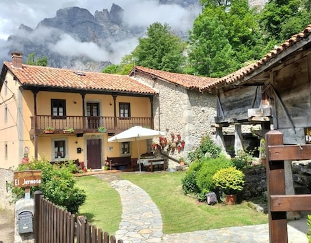Exterior. El Jermoso Country House in Picos de Europa, Mountain Views & Terrace