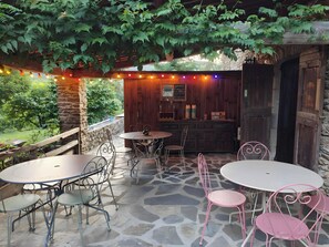 Outdoor dining - Ground Floor Room 'Le Mont Aigoual' 15 m² (Saumane)