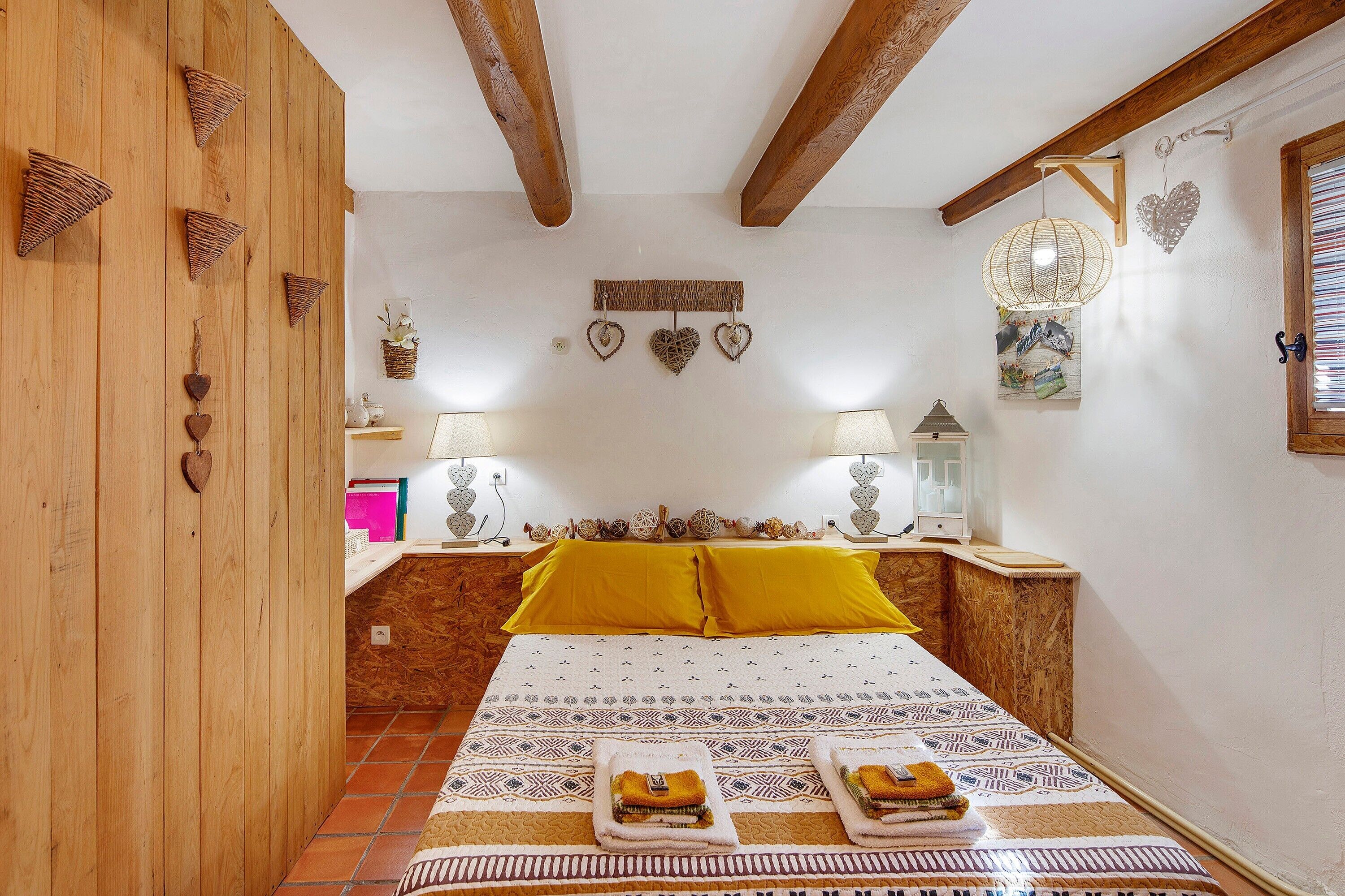 1 chambre, Wi-Fi gratuit, draps fournis