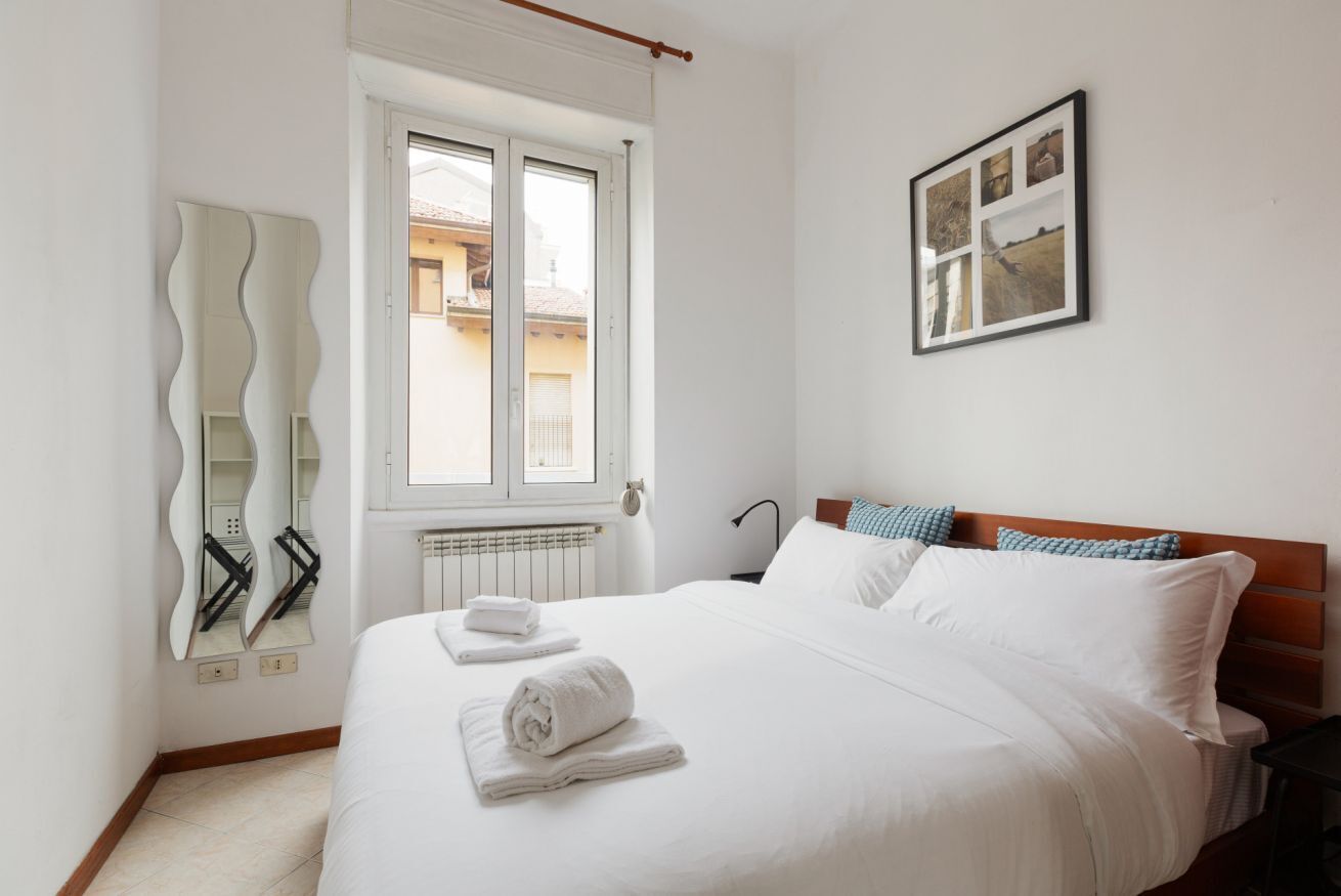 1 slaapkamer, een strijkplank/strijkijzer, wifi, beddengoed