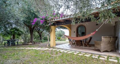 Ferienhaus 'Casa Su Barone 1' mit privater Terrasse, privatem Garten und Klimaanlage