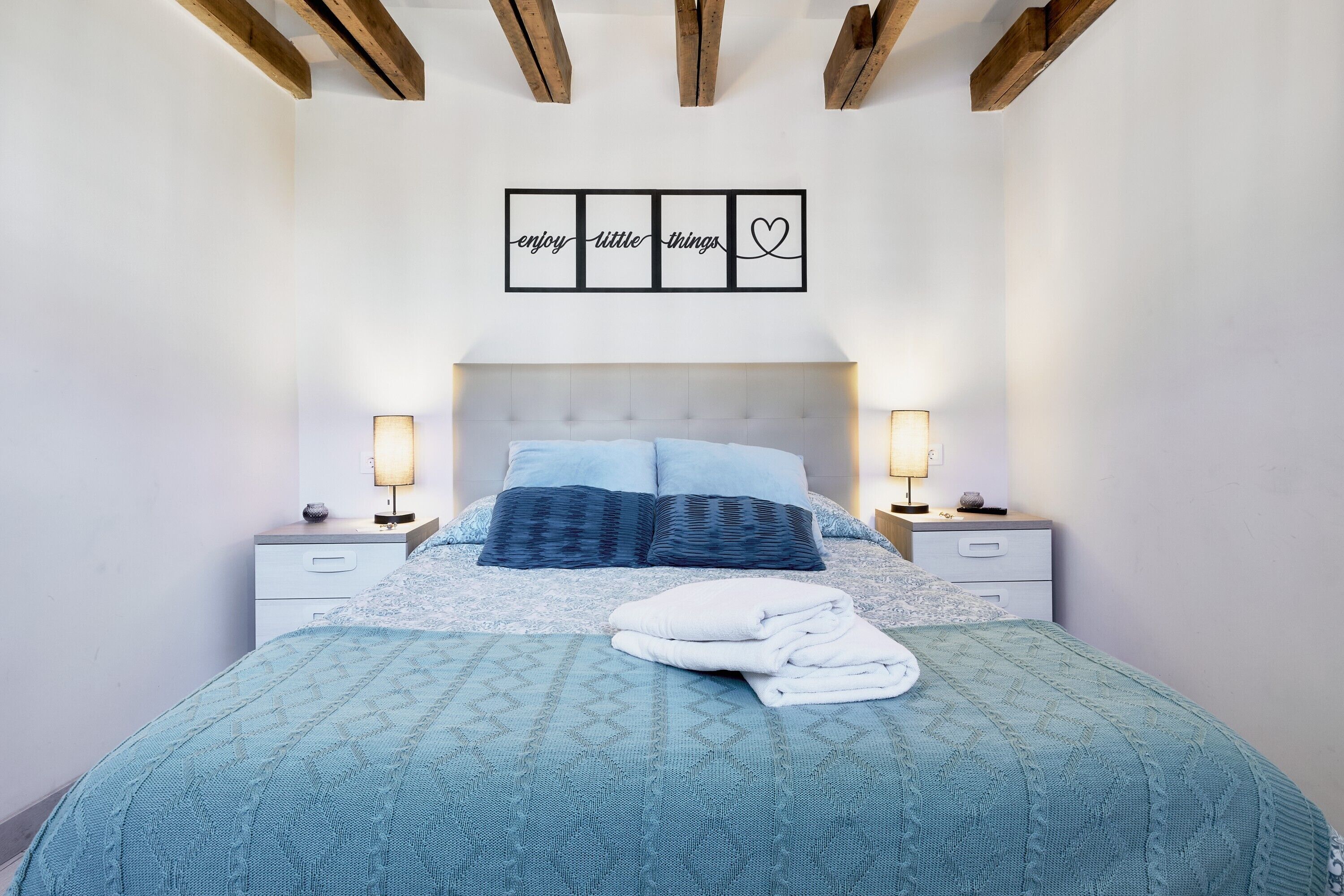 1 camera, Wi-Fi gratuito