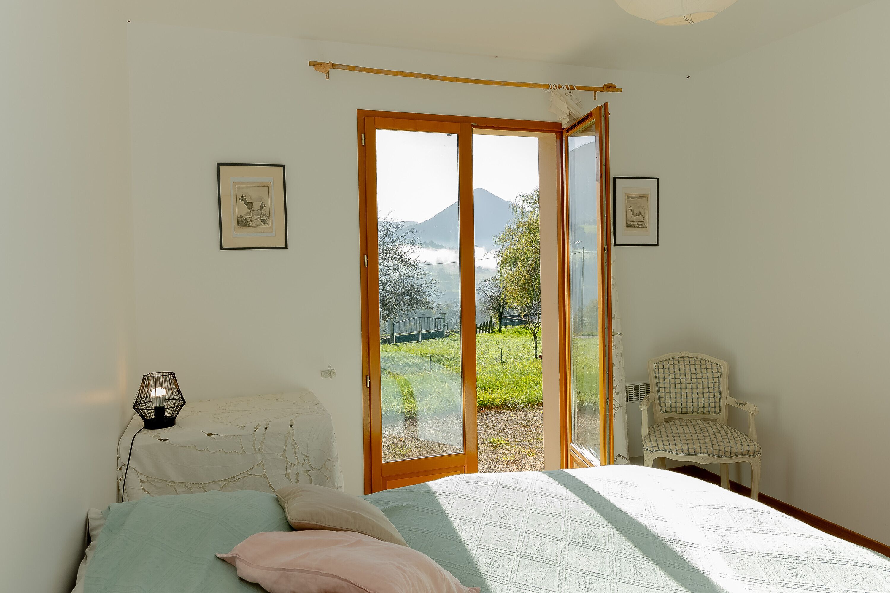 3 chambres, fer et planche à repasser, Wi-Fi gratuit